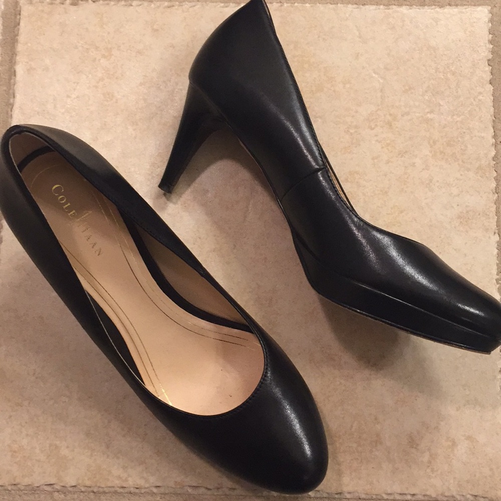 Cole Haan Blk Nike Air Platform heels size 7.5 N
